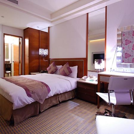 Hej Taipei Arena Hotel Экстерьер фото