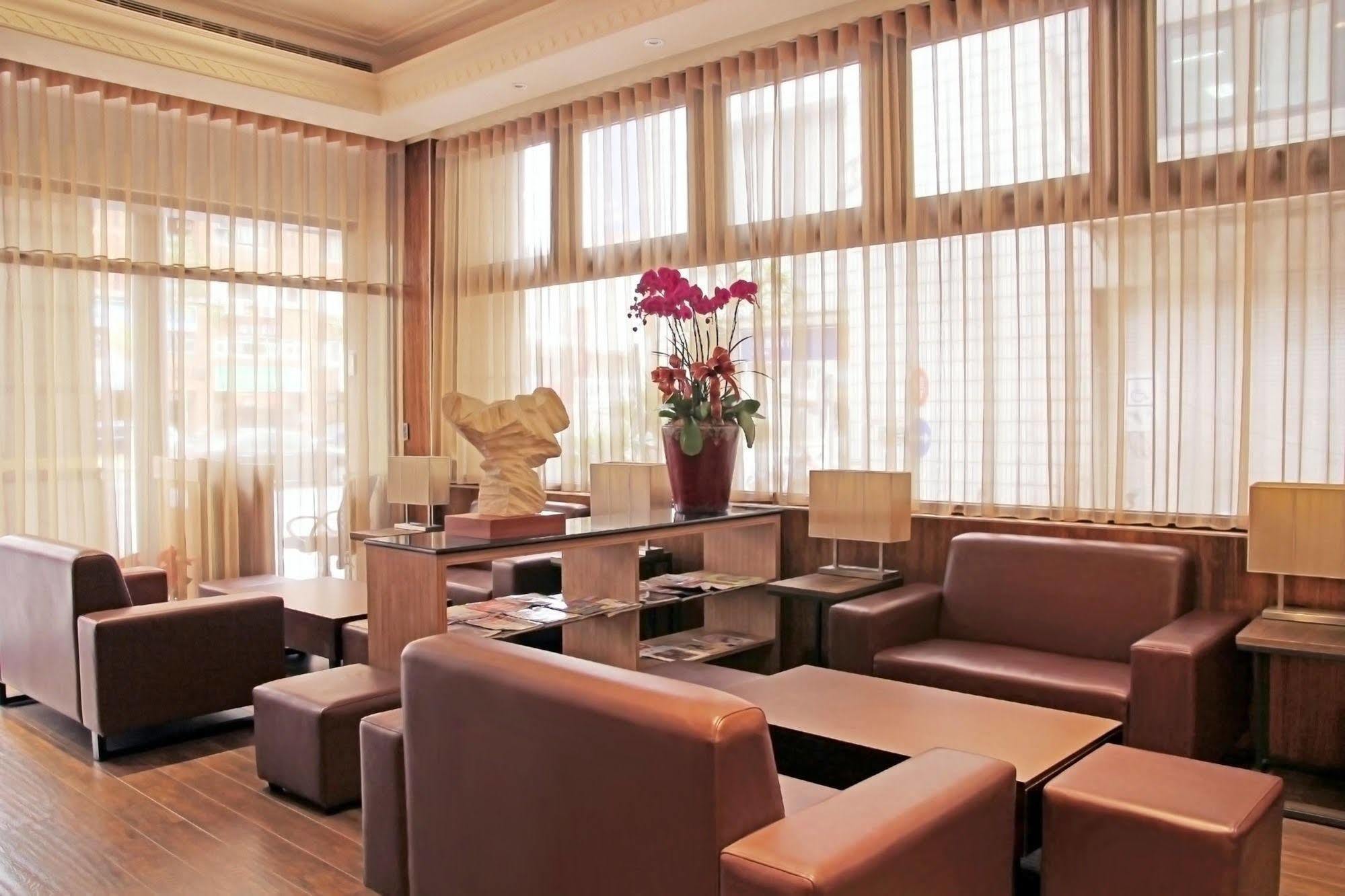 Hej Taipei Arena Hotel Экстерьер фото