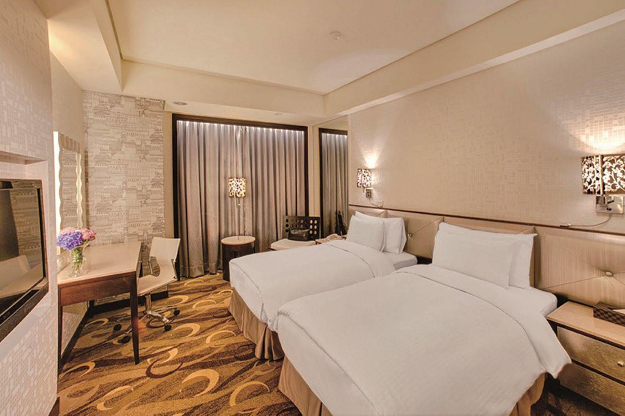 Hej Taipei Arena Hotel Экстерьер фото