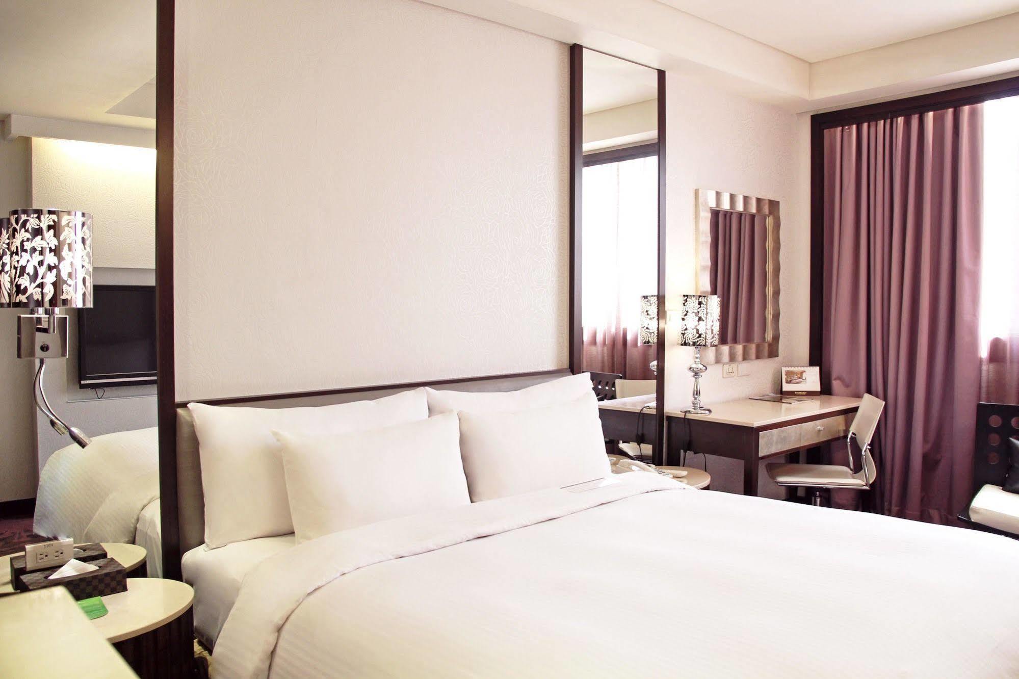 Hej Taipei Arena Hotel Экстерьер фото